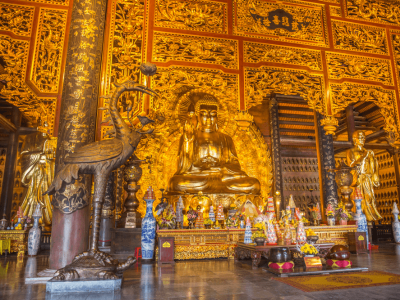 tuong phat dat vang to nhat